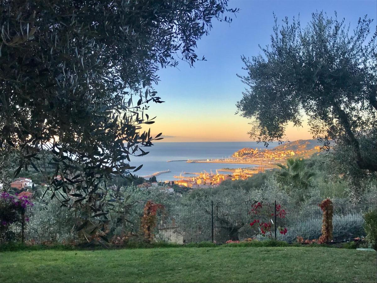 Hotel Le Jardin Sur Mer Avec Bike Et Mtb Tour Imperia Exterior foto